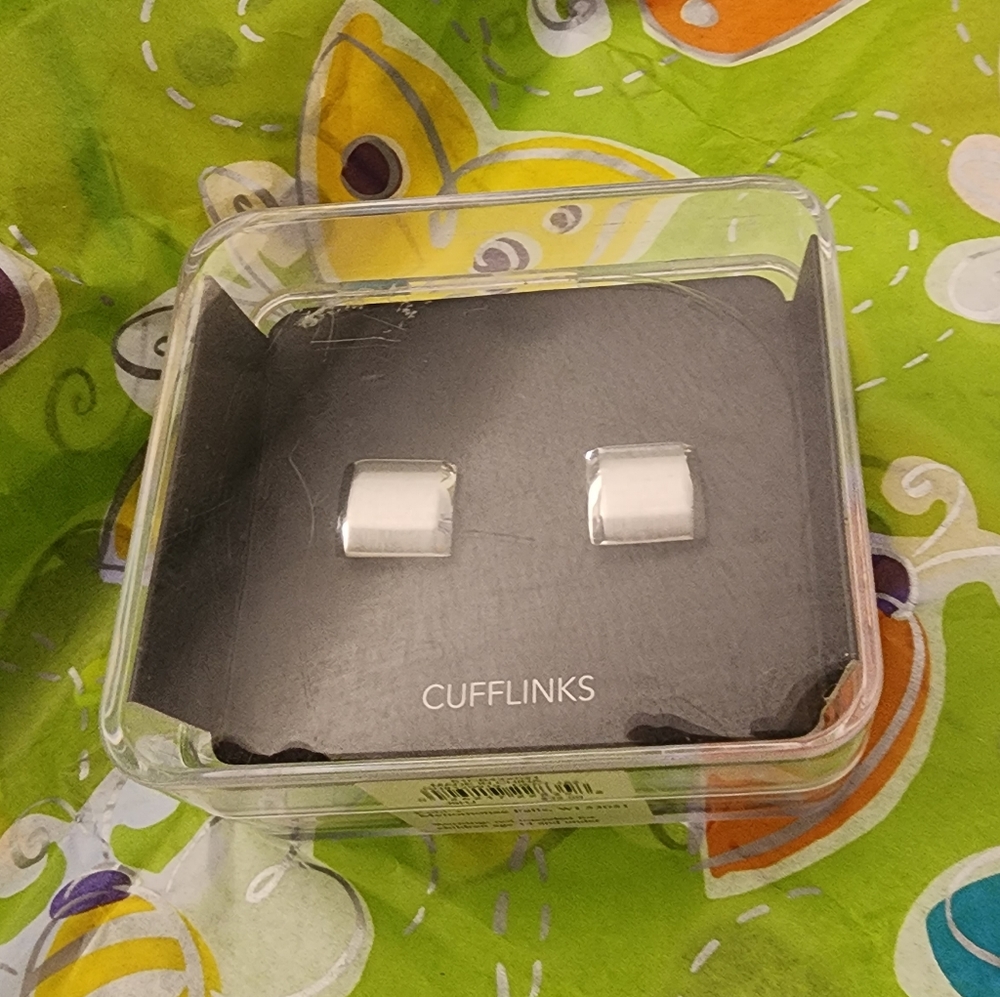 Croft & Barrow NewInSealedBox Silver Cufflinks